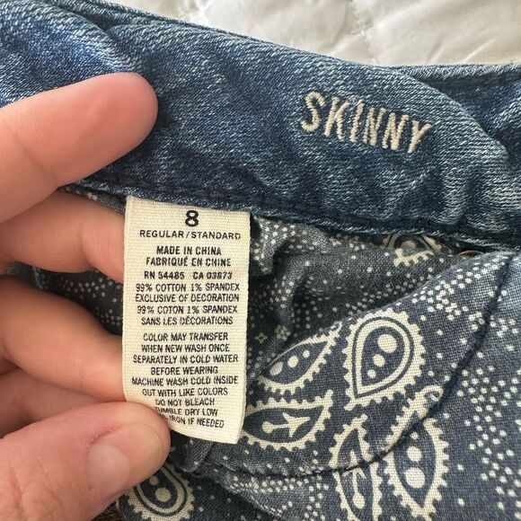 American Eagle super stretch distressed skinny jeans size 8 - Picture 4 of 4